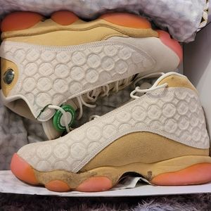 Jordan's men's size 10. 13 retro